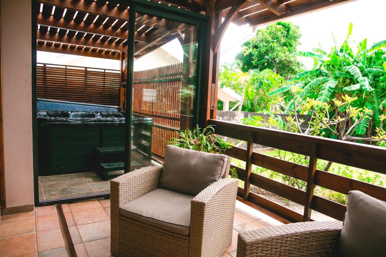 Villa Le Colonial Zen - T4 A 5 Mn Aeroport Sainte-Marie Exterior photo
